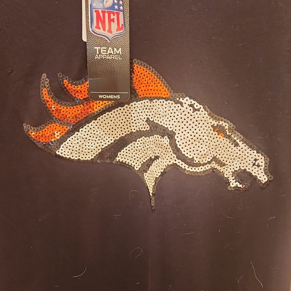 NFL Team Apparel  Large Women's Broncos Sequin Logo Shirt Nwt